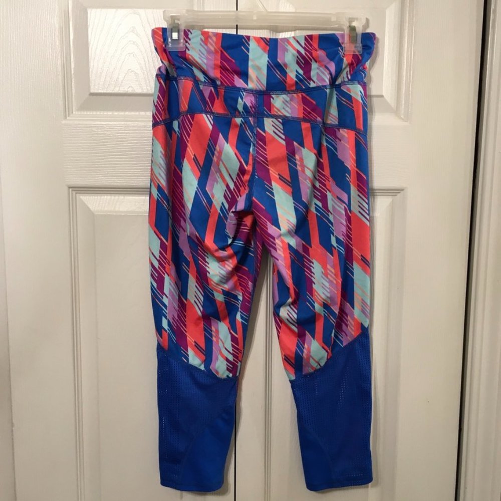 Girls Athletic Works Capri Legging's - Picture 2 of 5